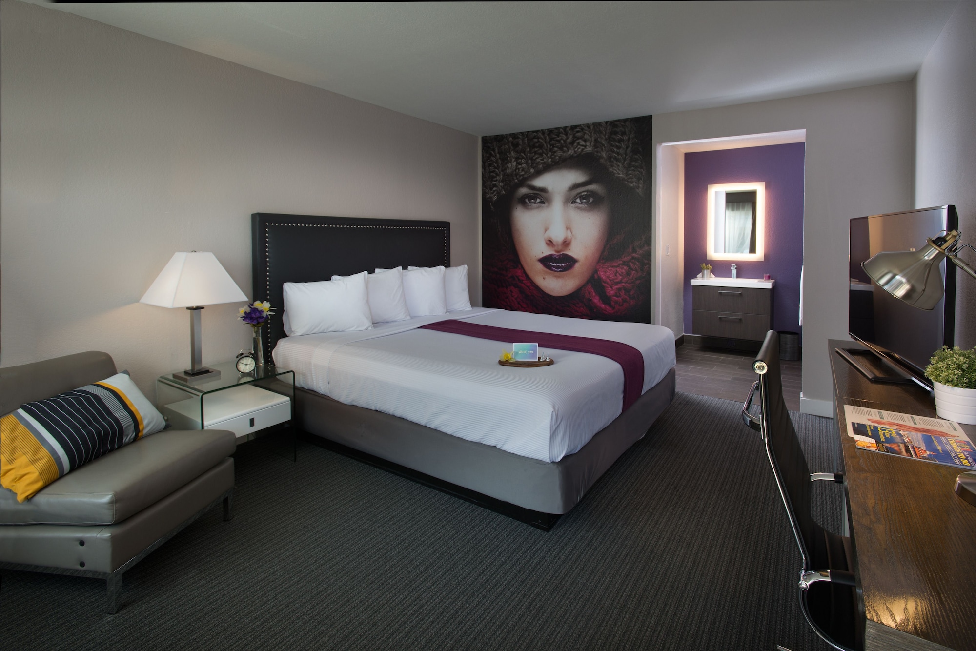 hotel iris san diego