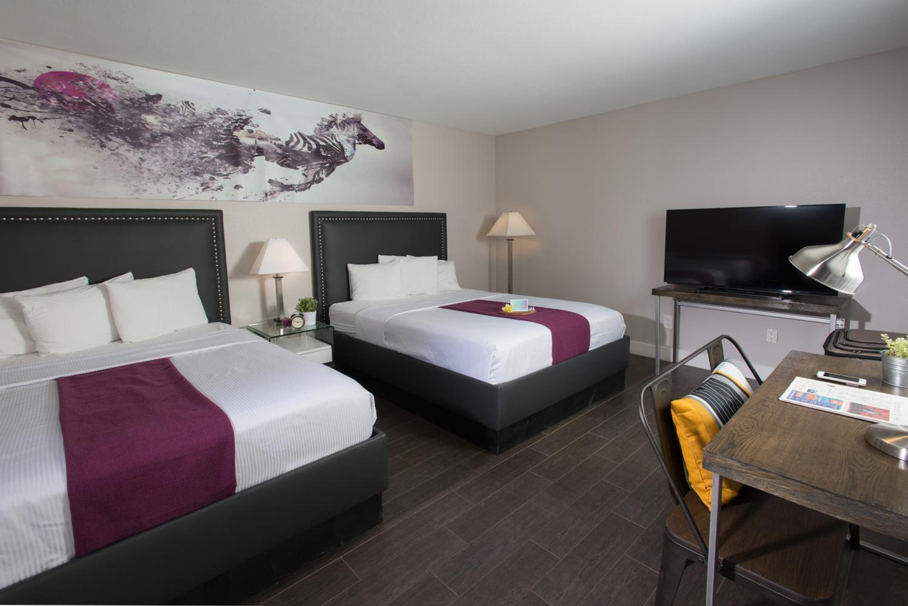 hotel iris san diego