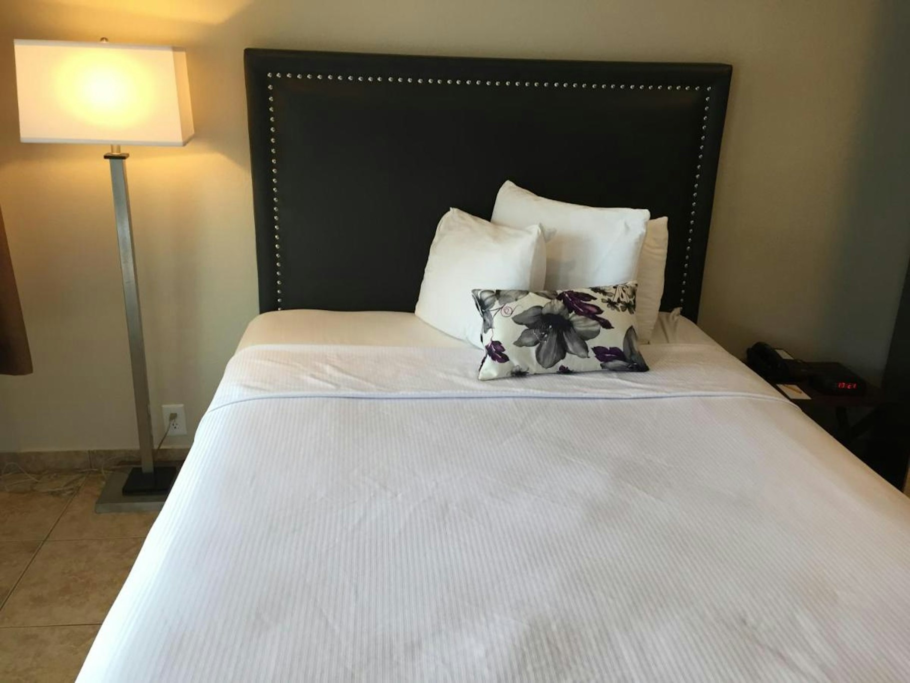 hotel iris san diego