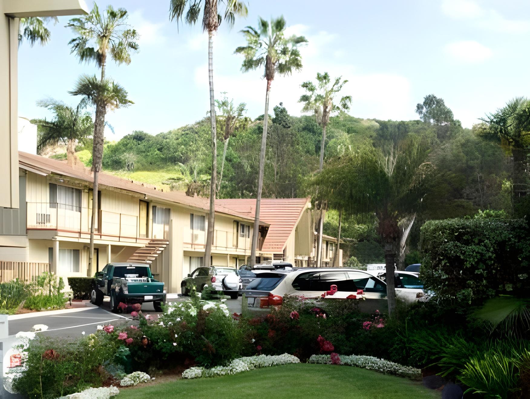 hotel iris san diego