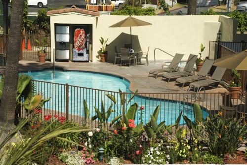 hotel iris san diego