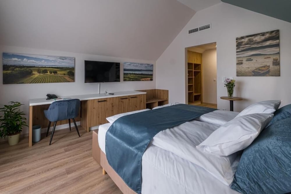 kistucsok food and room