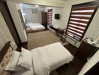 hotel grand marakand