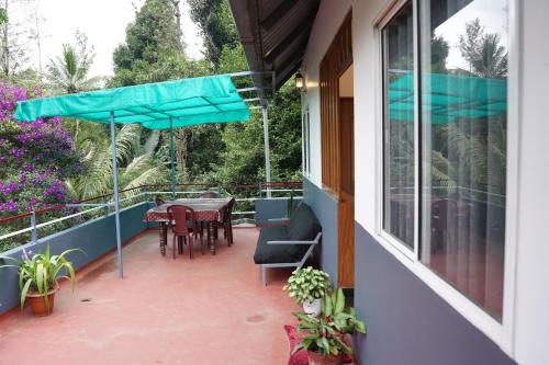 the wayside farm cottage munnar