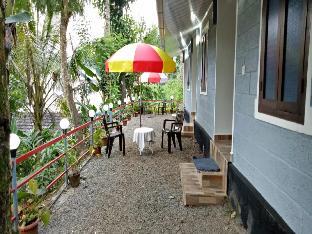the wayside farm cottage munnar