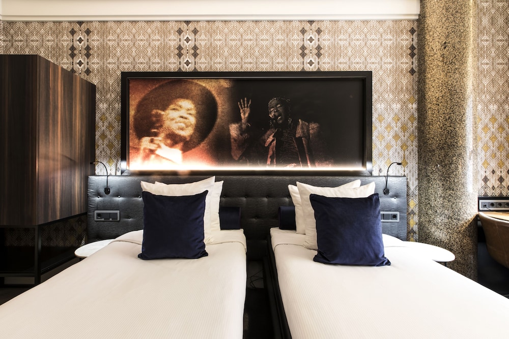 clayton hotel amsterdam american