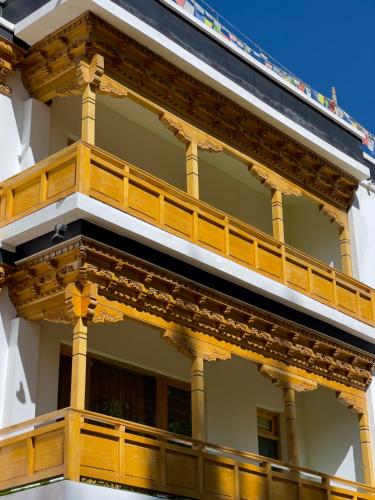 rock castle residency