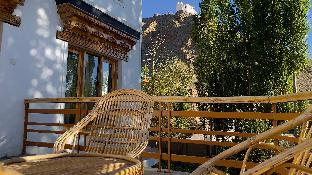 rock castle residency