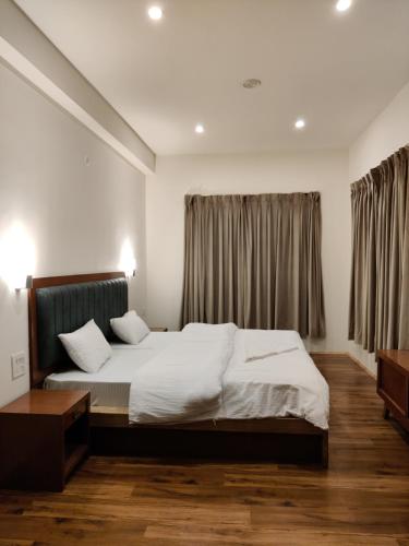 rock castle residency