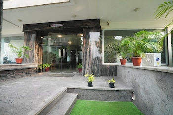 interglobe oasis golf course road gurgaon