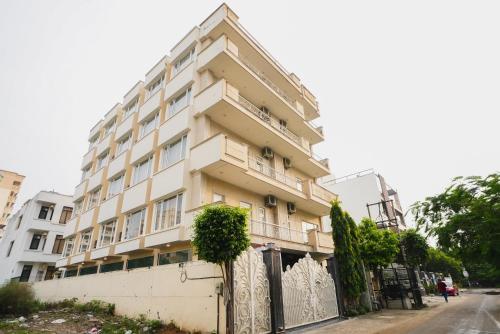 interglobe oasis golf course road gurgaon