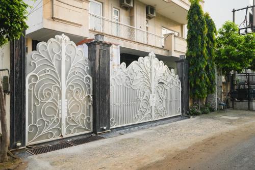 interglobe oasis golf course road gurgaon