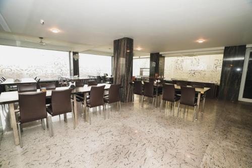 interglobe oasis golf course road gurgaon