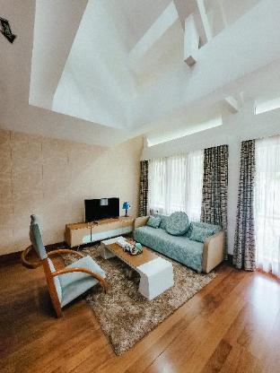 oemah kakang loft and bed
