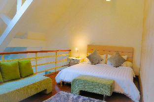 oemah kakang loft and bed