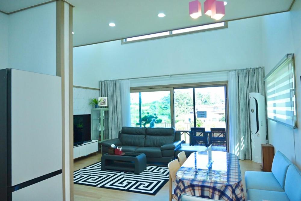 goseung luceluna pension