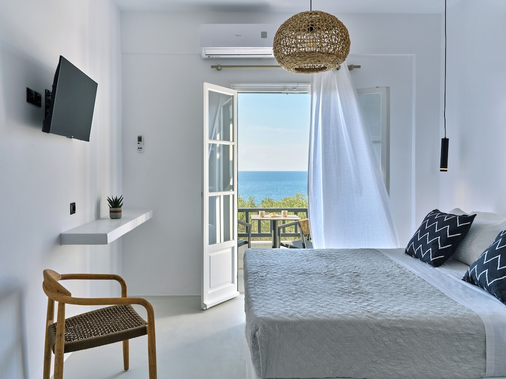 paros five senses