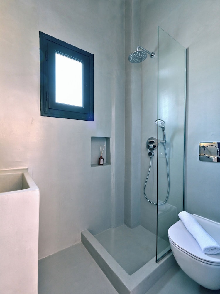 paros five senses