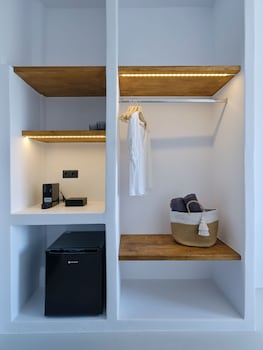 paros five senses