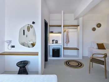 paros five senses