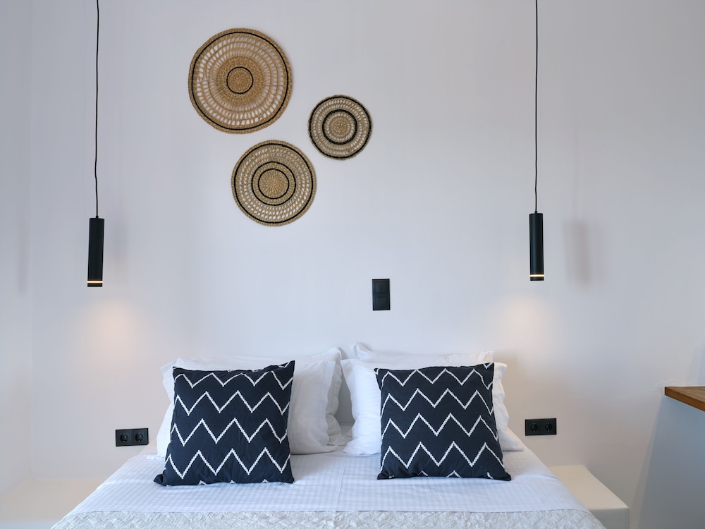 paros five senses
