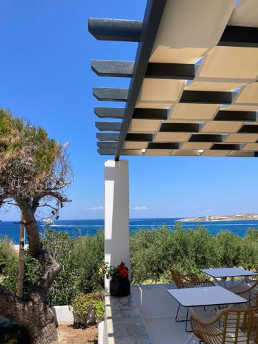 paros