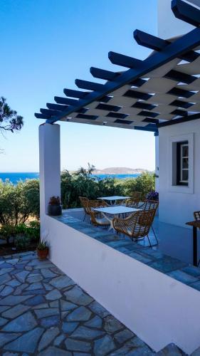 paros
