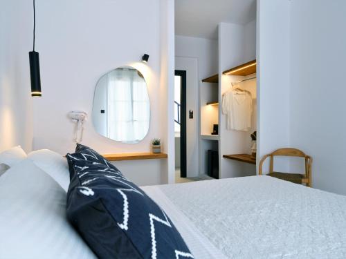 paros five senses
