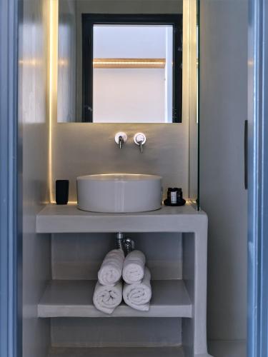 paros five senses
