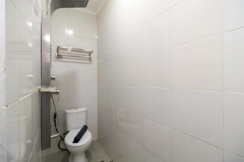 urbanview hotel bizhome artha gading boulevard by reddoorz