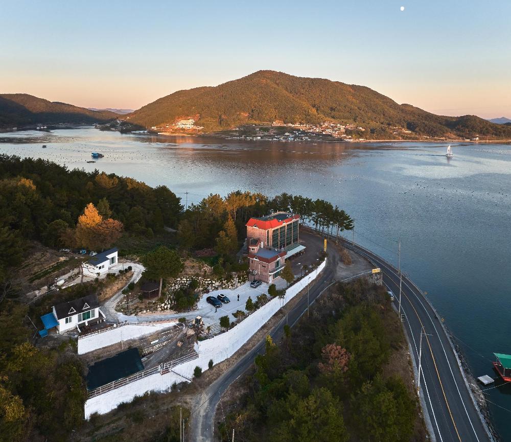 changwon hatnimdalnim pension