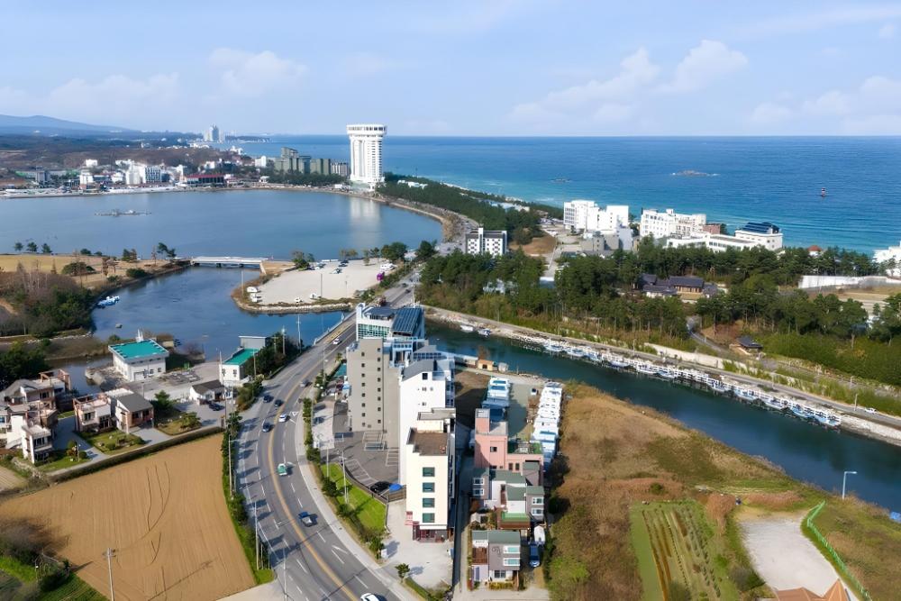 gangneung gyeongpoeui hyuil pension