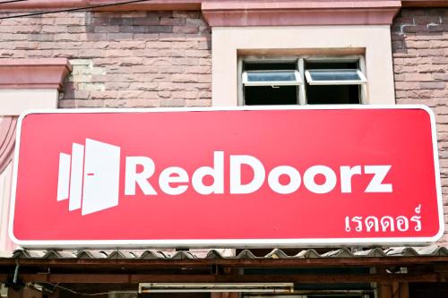 reddoorz big bird palace