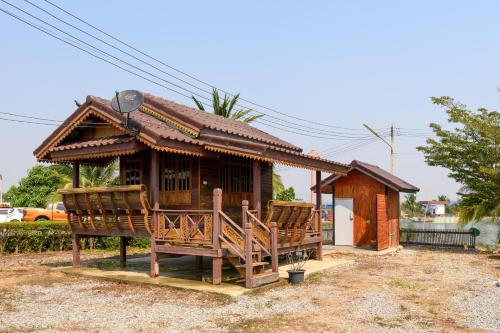 beung sampathuan nakornchaisri resort