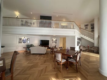 21 high street residence