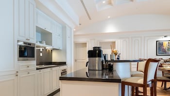 21 high street residence