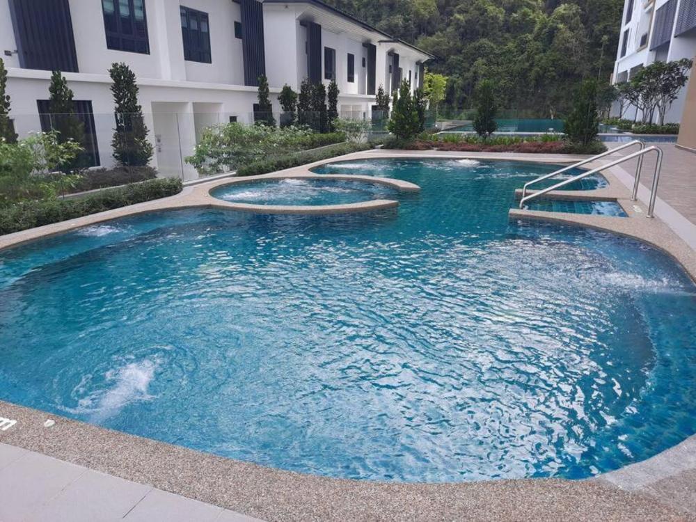 ipoh sunway onsen themepark suite 6 11pax 2parkin