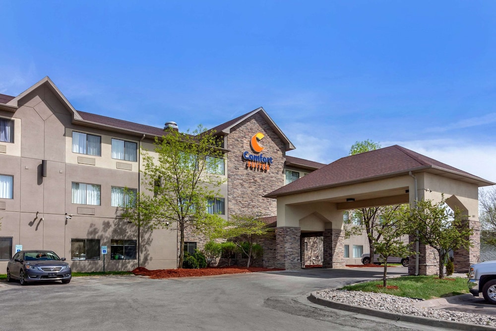 comfort suites omaha east council bluffs