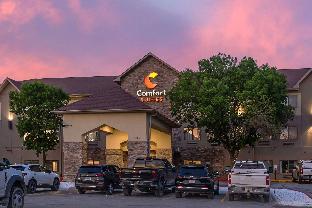 comfort suites omaha east council bluffs
