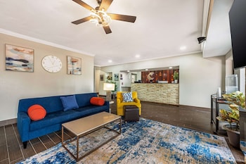 Comfort Suites Omaha East-Council Bluffs,Iowa>>Council Bluffs,3 star