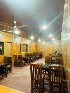 Hotel New Sahil,India>>Srinagar,4 star