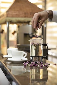 essam deluxe hotel