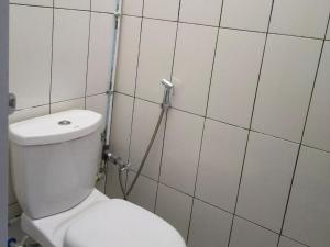 ombai guest house 27 syariah mitra reddoorz