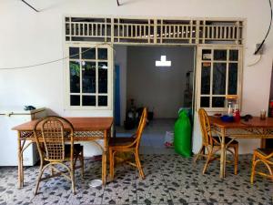 ombai guest house 27 syariah mitra reddoorz