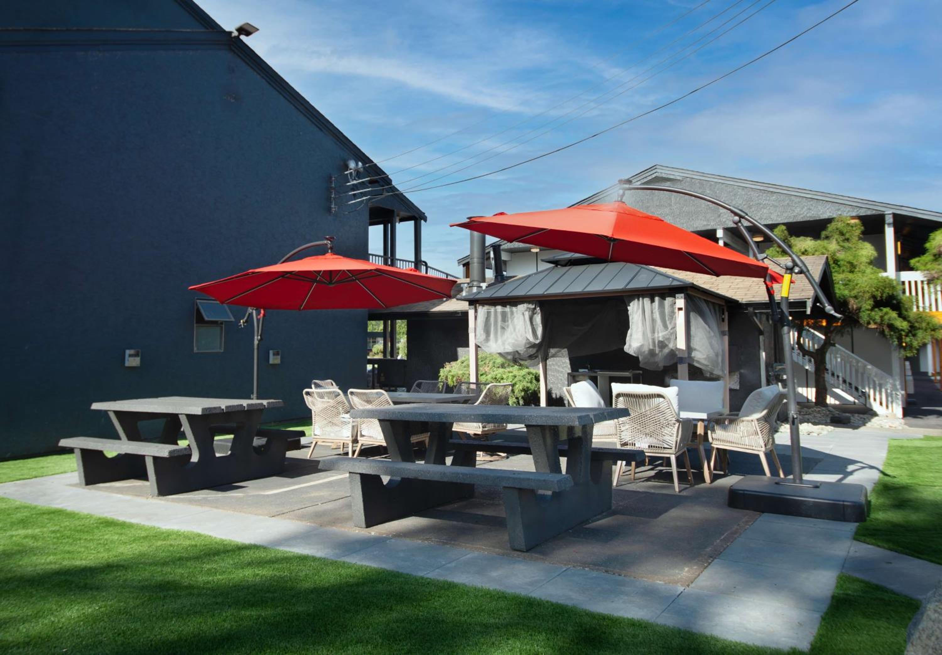 coast courtenay hotel