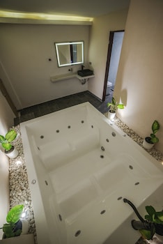 hotel bali at poblado