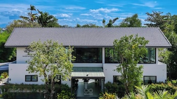 trat tara boutique hotel