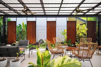 trat tara boutique hotel