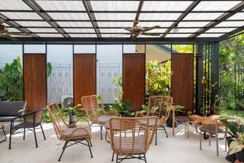 trat tara boutique hotel