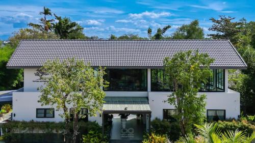trat tara boutique hotel